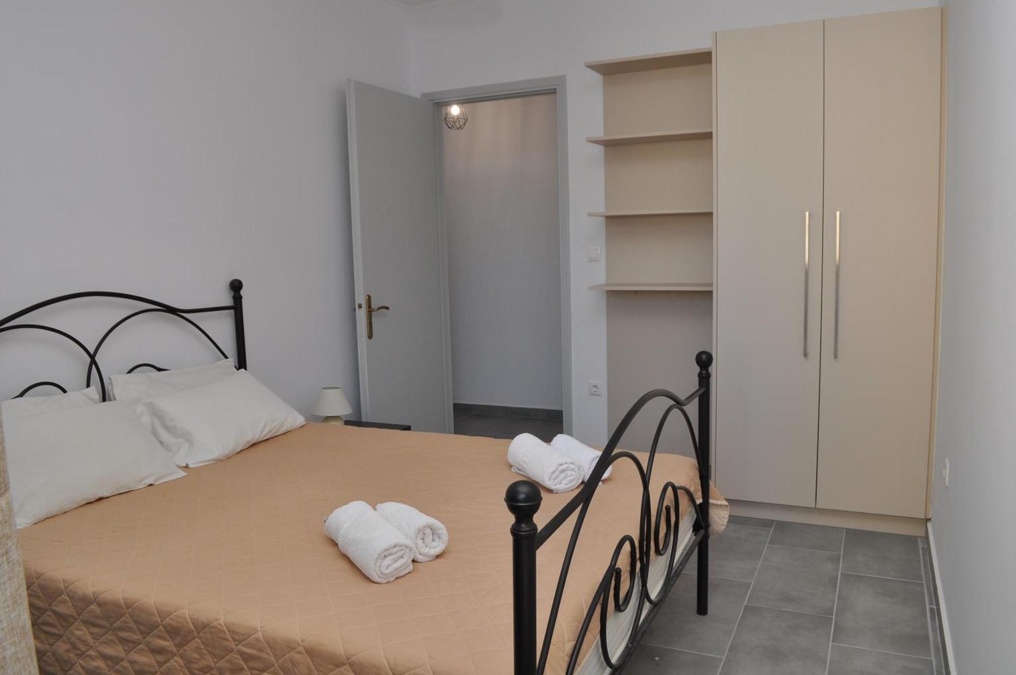 Polymnia Apartments Lassi Ласи Екстериор снимка