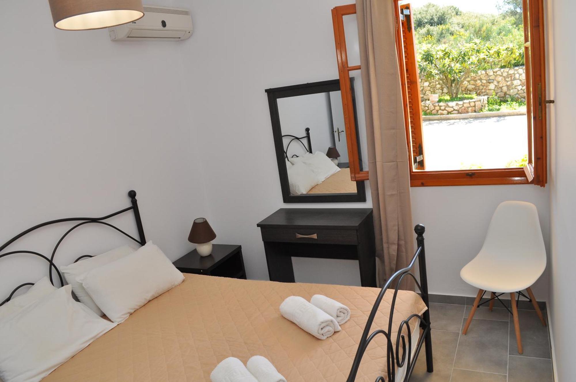 Polymnia Apartments Lassi Ласи Екстериор снимка