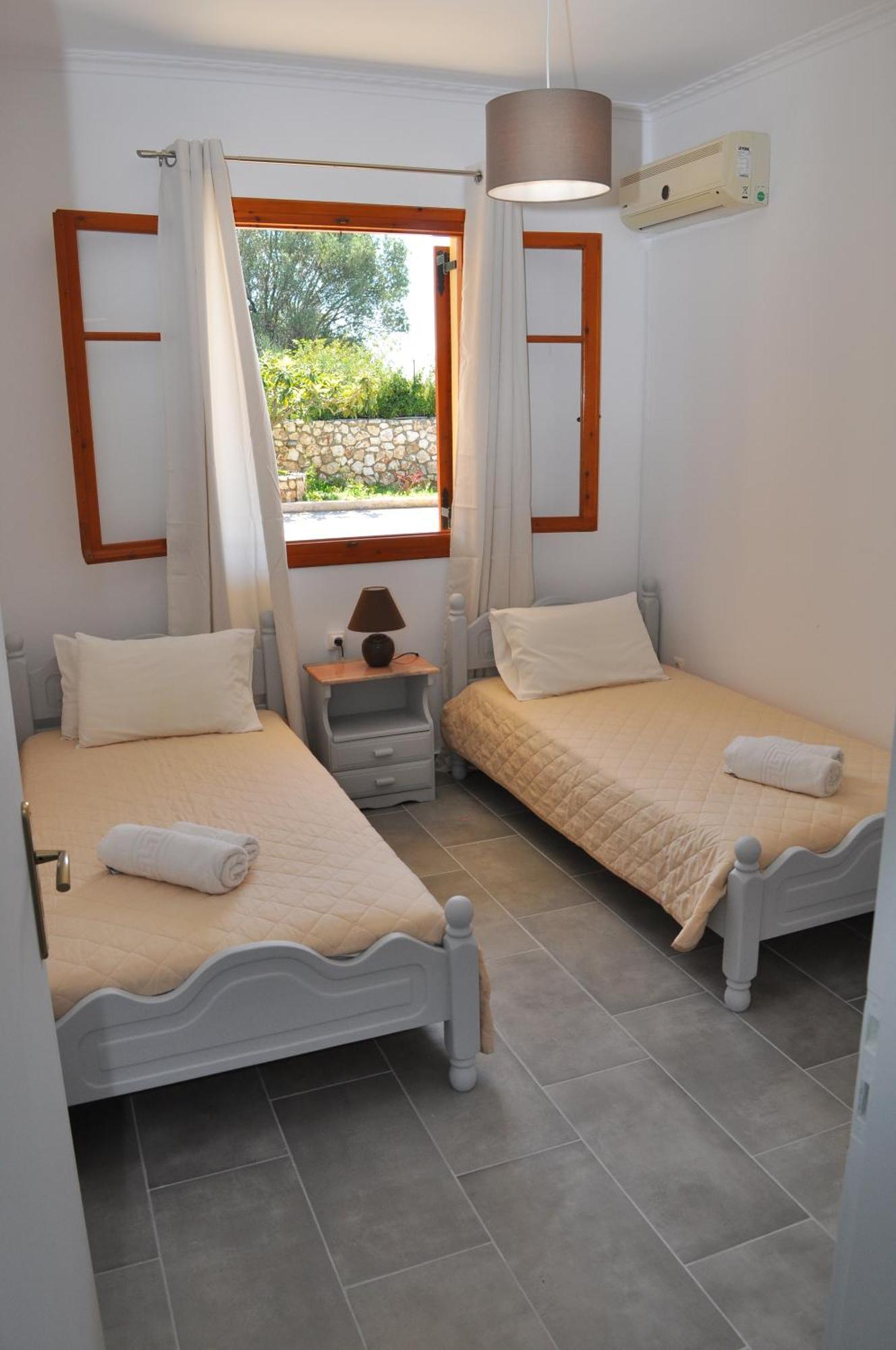 Polymnia Apartments Lassi Ласи Екстериор снимка
