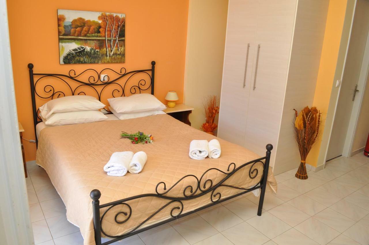 Polymnia Apartments Lassi Ласи Екстериор снимка